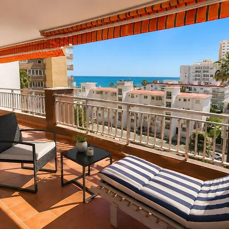 Appartement Sea View With Pool On The Paseo Maritimo, 4 Guests *
