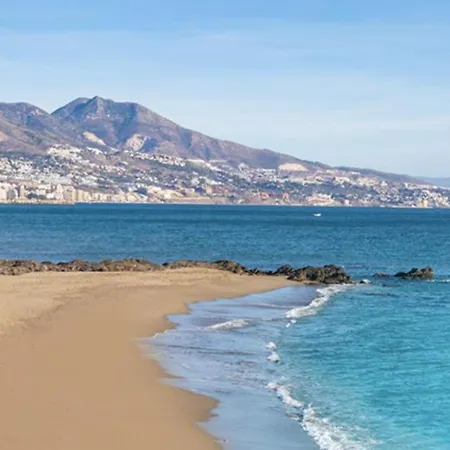 Appartement Sea View With Pool On The Paseo Maritimo, 4 Guests *